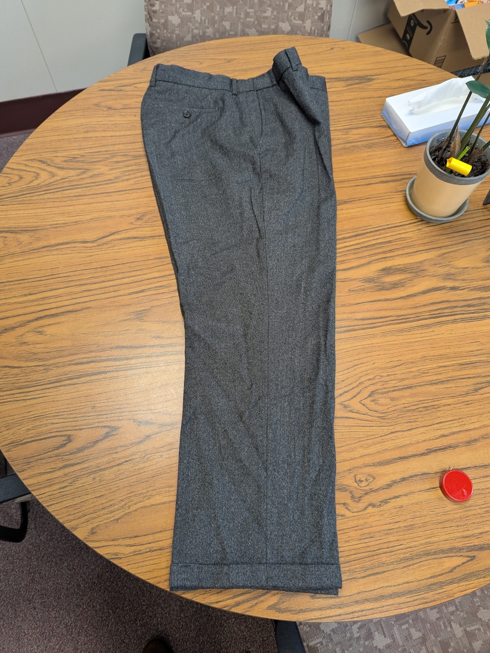 Banana Republic Men's Charcoal Gray Flannel Dress Pants - Flat Front